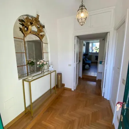 Margutta Domitia Roma